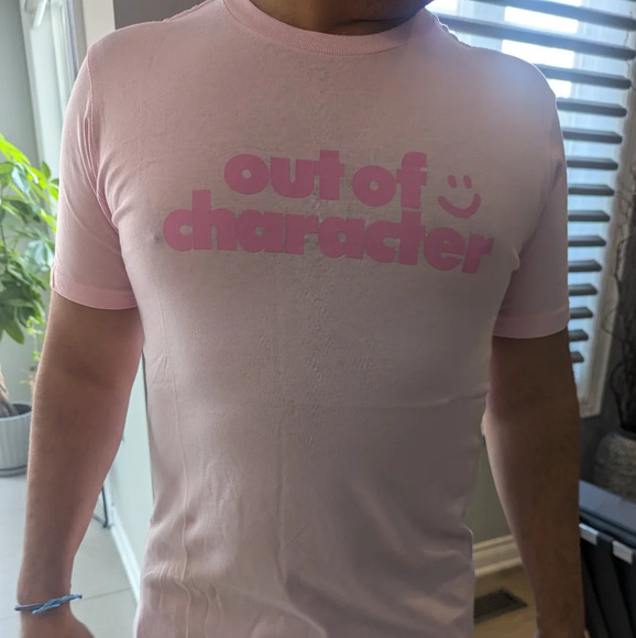 out of character Other - Men's Out of Character Anti Bullying Slim Fit Pink T-shirt - size M BNWOT
